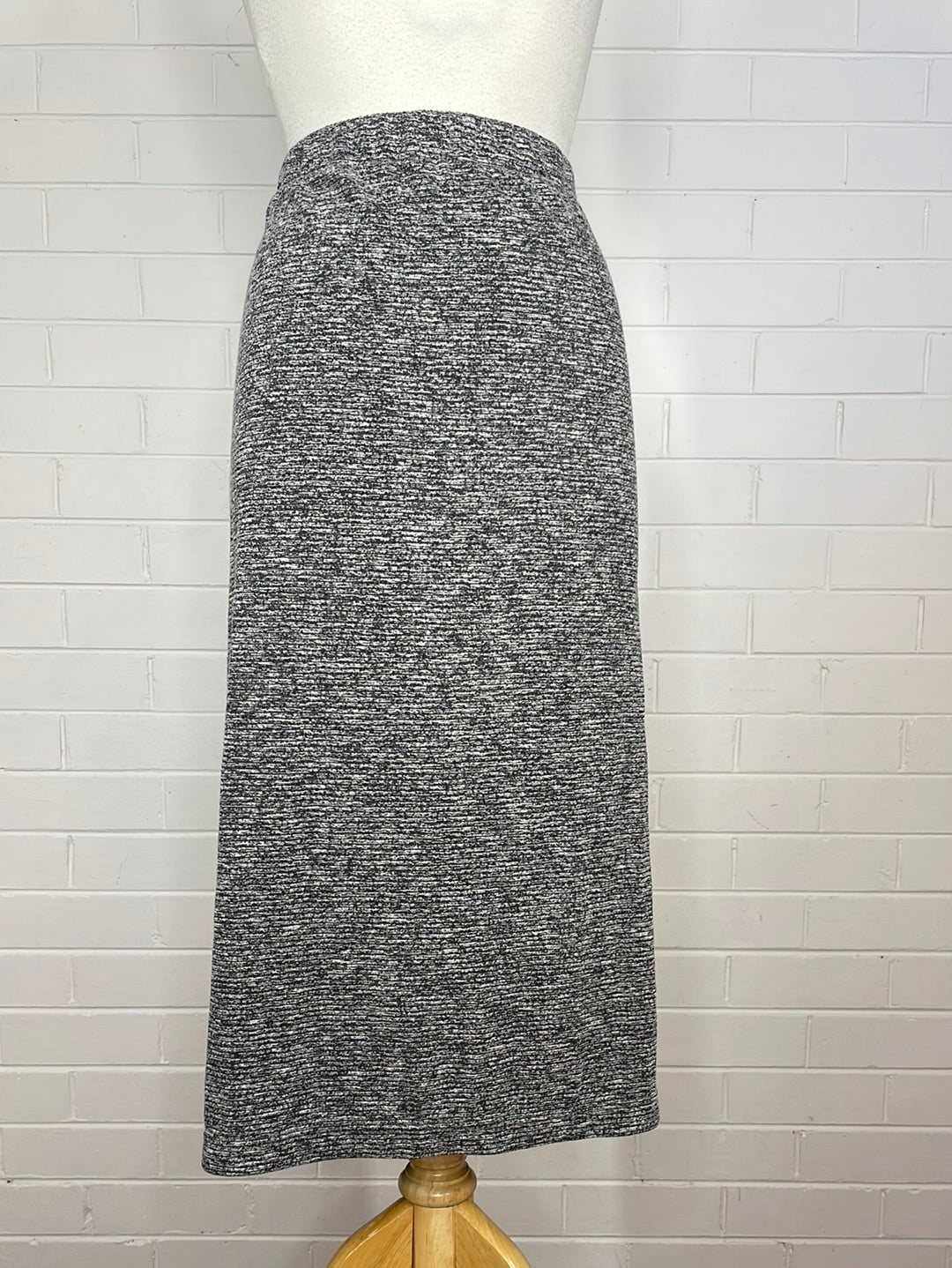 Maggie T | skirt | size 18 | midi length | new with tags