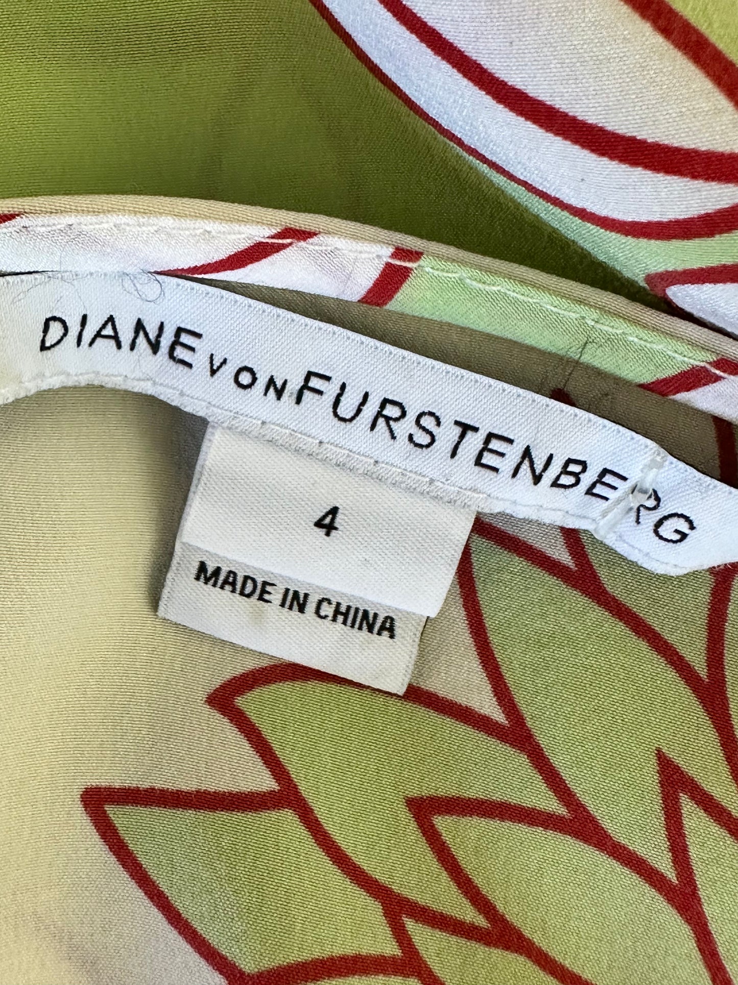 Diane von Furstenberg | New York | dress | size 8 | knee length | 100% silk