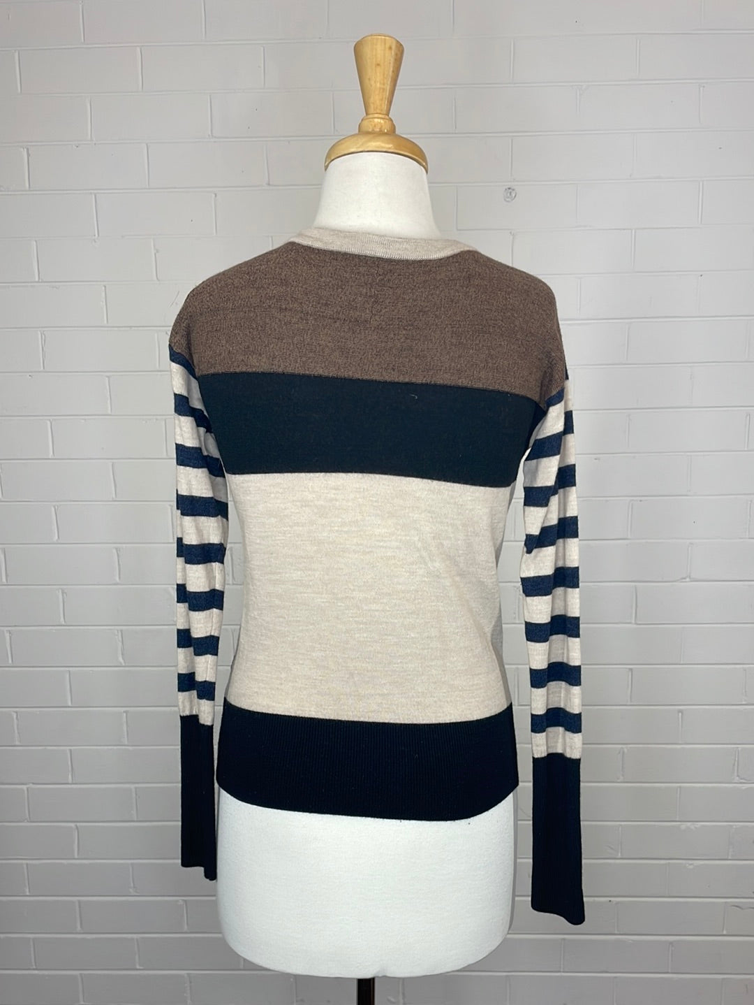 Marc Jacobs | New York | sweater | size 8 | round neck