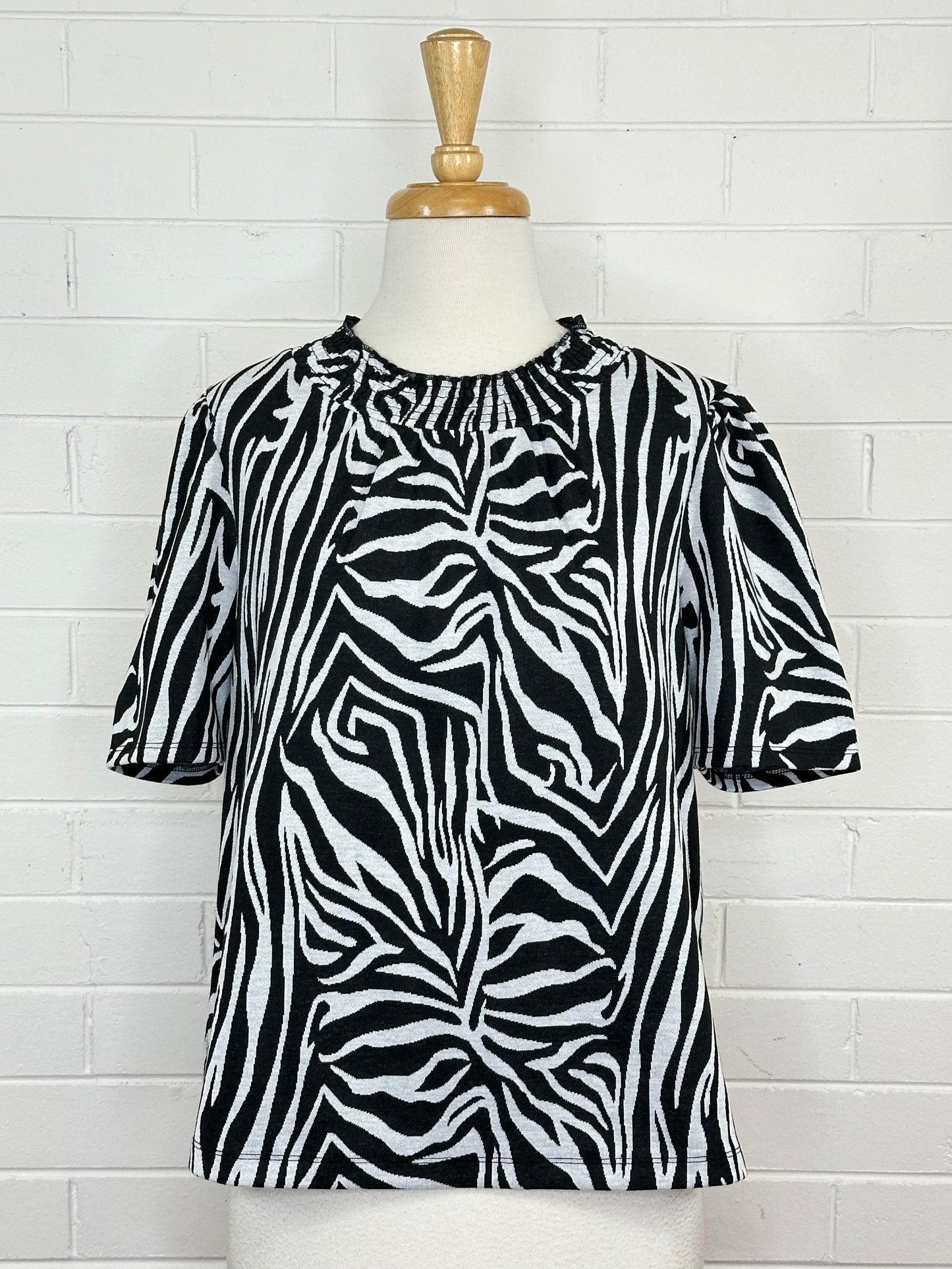 MARCS | top | size 16 | short sleeve