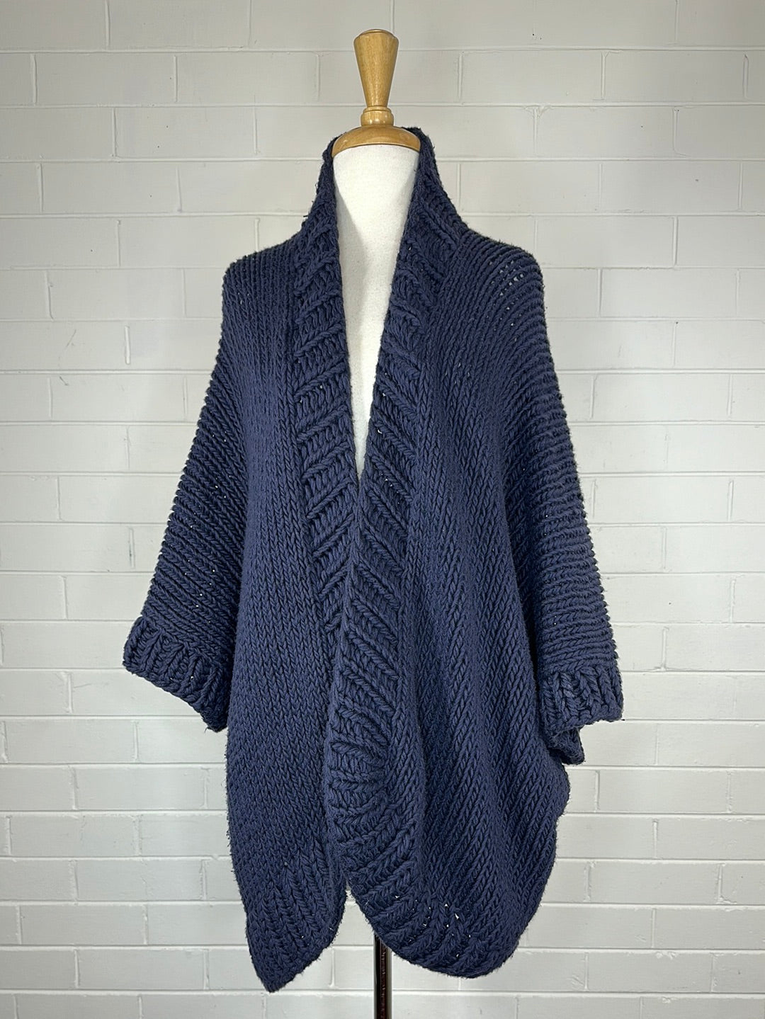 Heartworking Knitwear | cardigan | one size | three quarter sleeve | 100% cotton