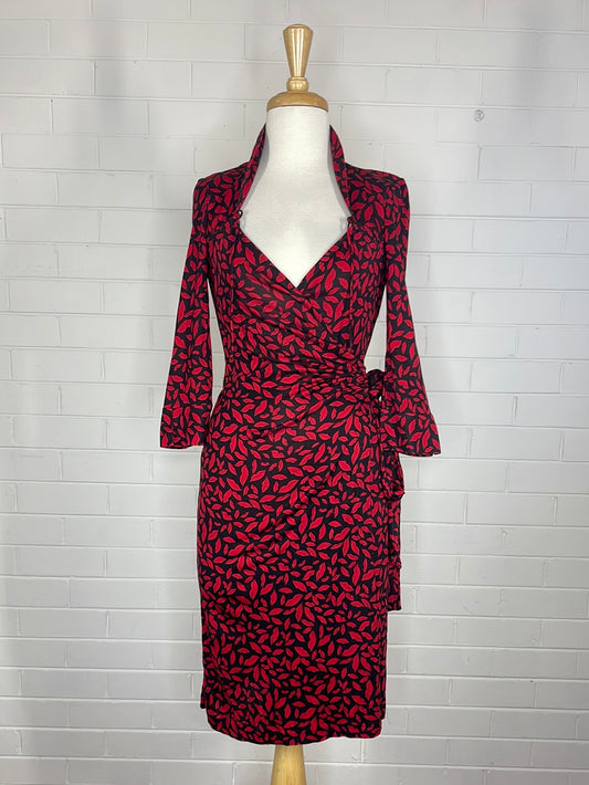 Diane Von Furstenberg | dress | size 8 | 100% silk | knee length
