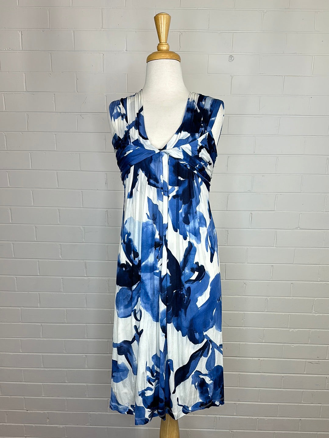 Max Mara | Italy | dress | size 10 | knee length