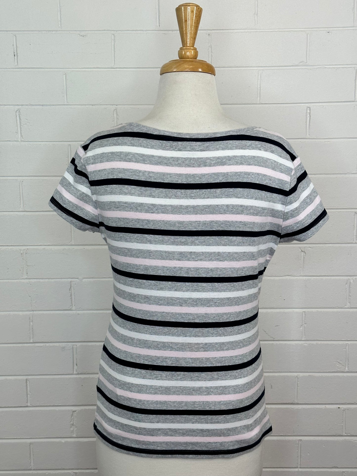 Tommy Hilfiger | New York | top | size 10 | short sleeve | 100% cotton