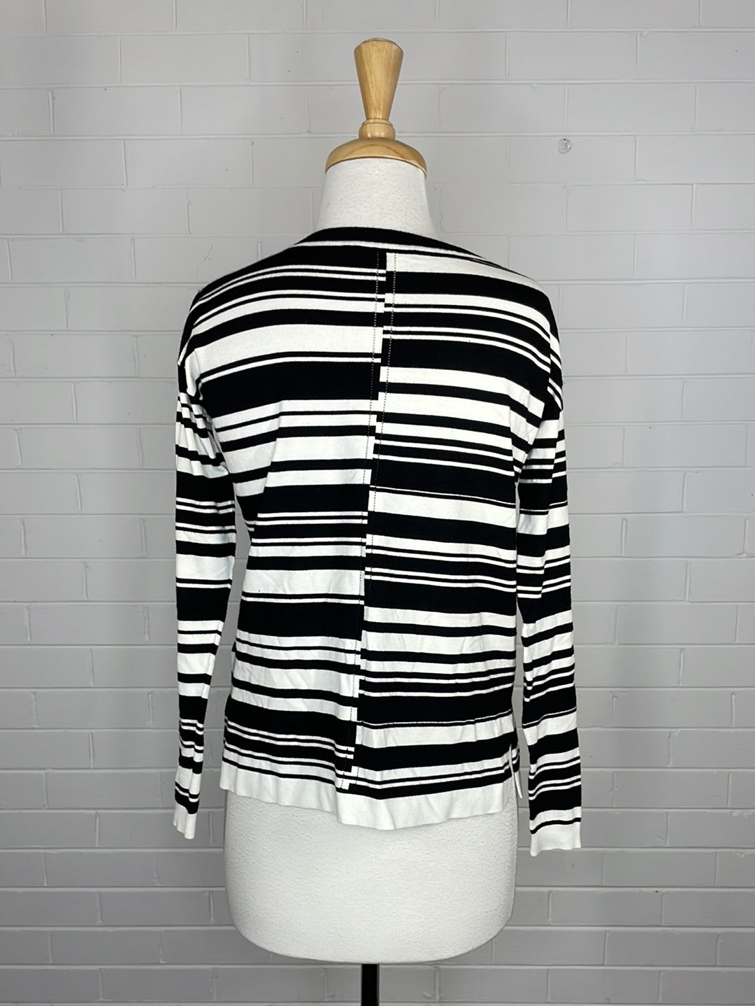 Karen Millen | UK | sweater | size 8 | crew neck