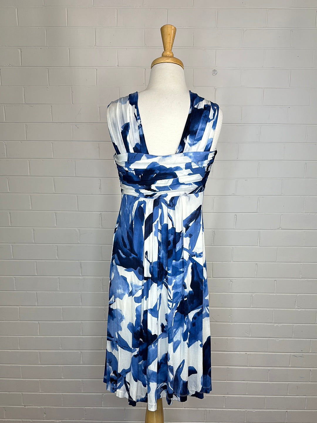 Max Mara | Italy | dress | size 10 | knee length