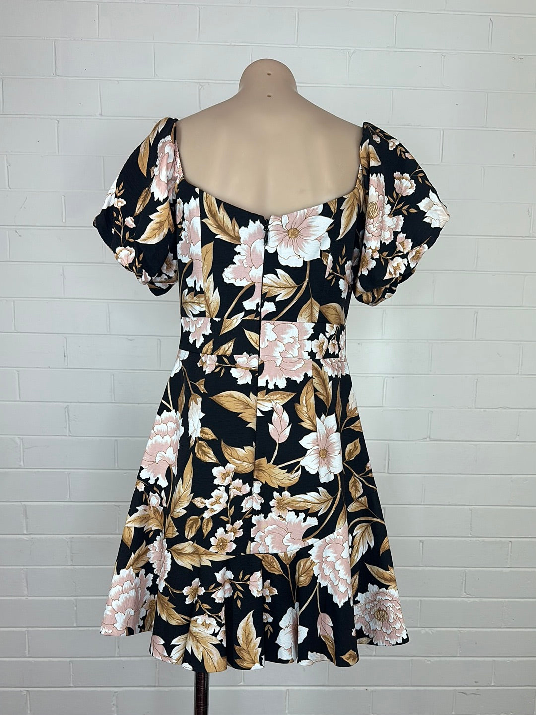 SHEIKE | dress | size 8 | mini length