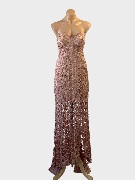 Jadore strapless dress in pink guipure lace with sweetheart neck for formal wear.