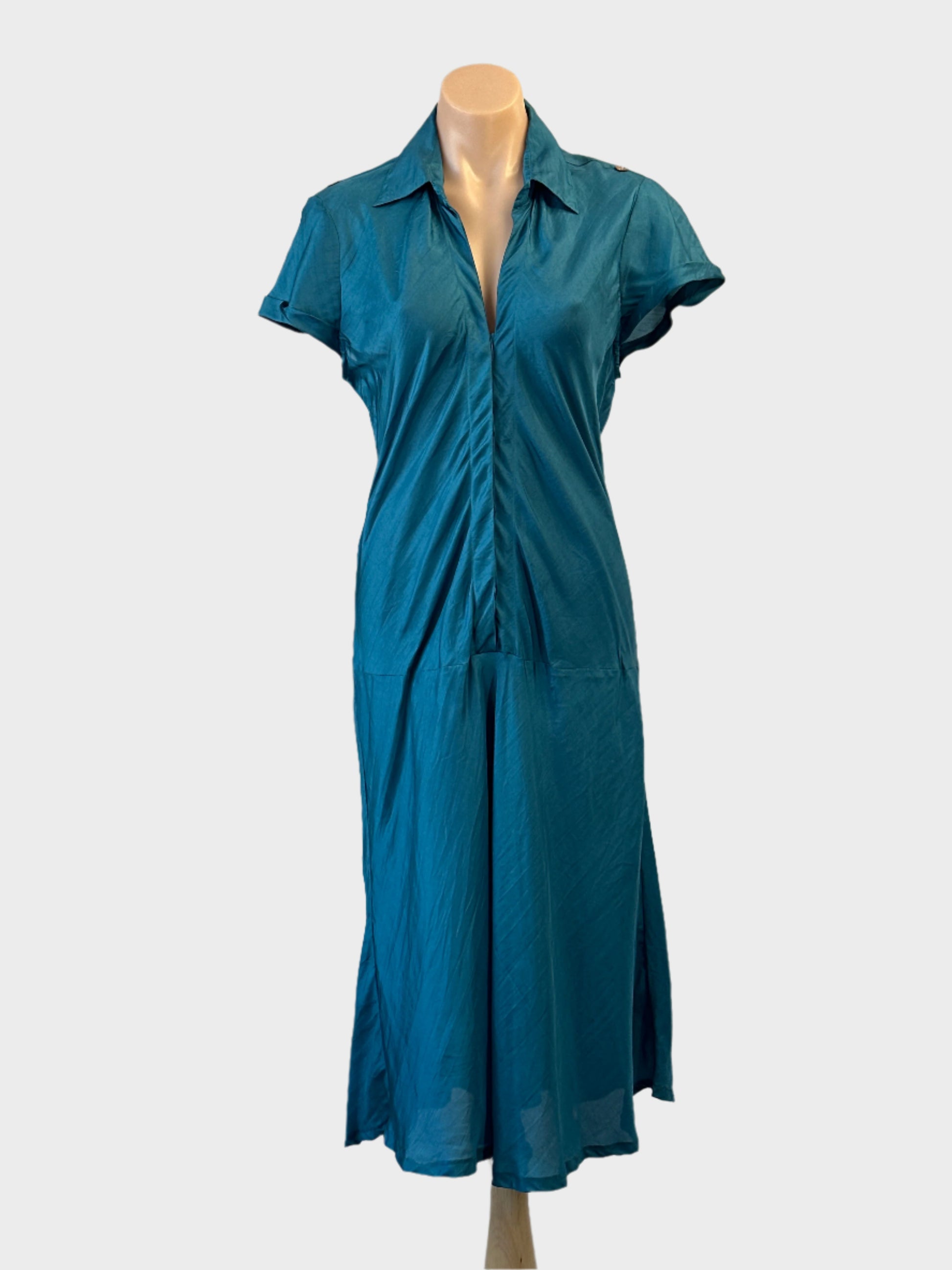 Retro 20's style bias cut shirt dress in blue with coconut shell buttons for office or evening wear.