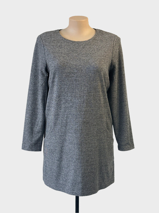 Sussan houndstooth shift dress in grey with round neck and slash pockets for office wear.