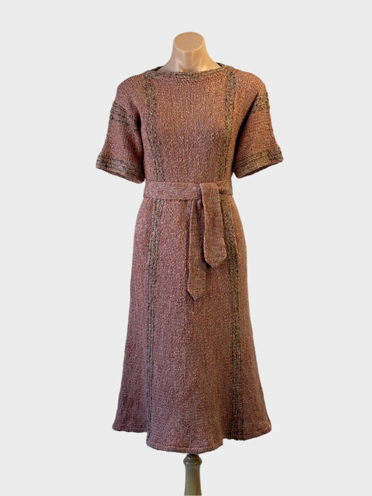 Vintage 70s sweater dress in mauve marled knit with tie waist and short sleeves for smart casual wear.