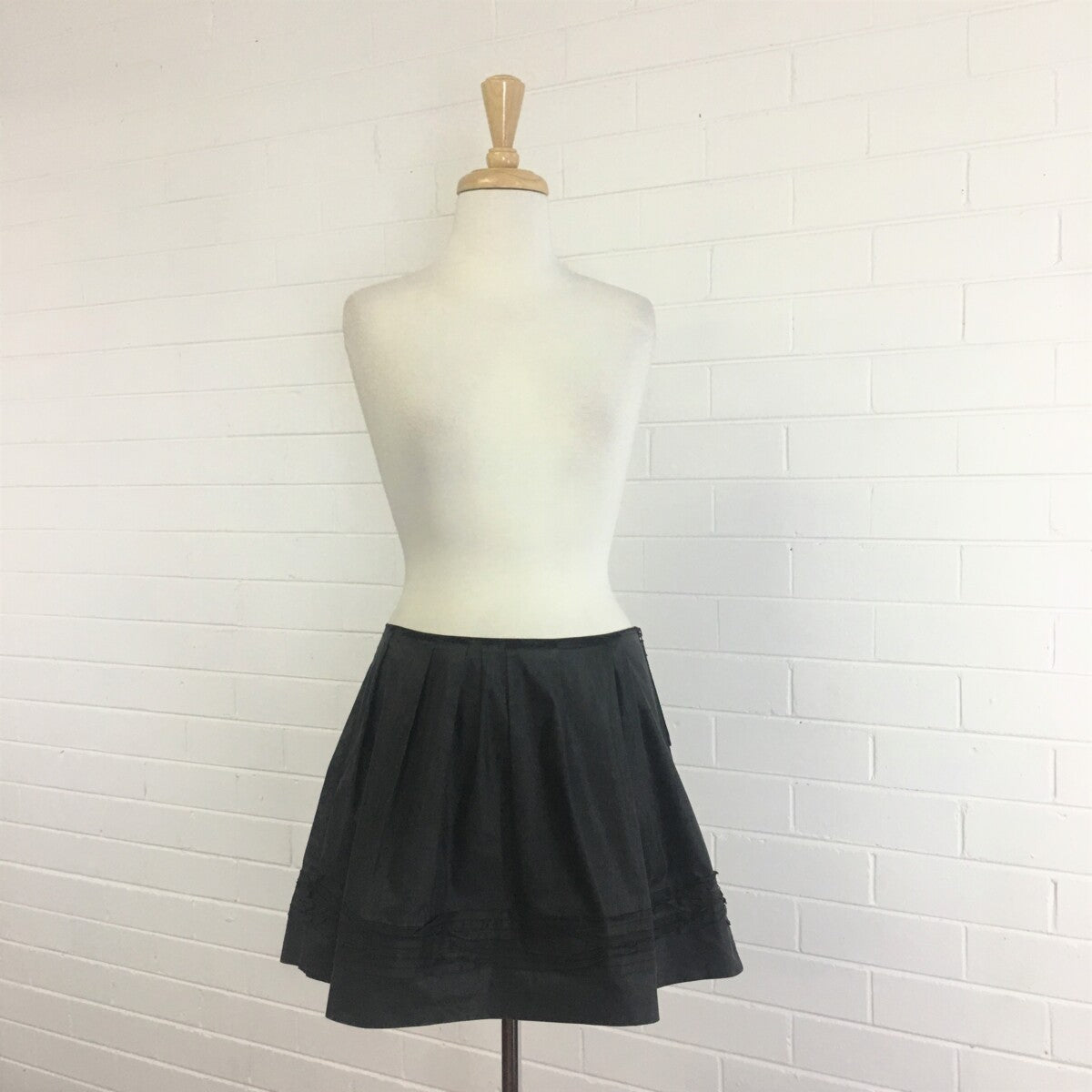 Amass | skirt | size 10 | mini length
