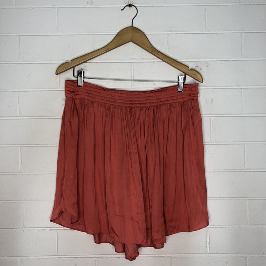 Country Road | shorts | size 12 | elasticated