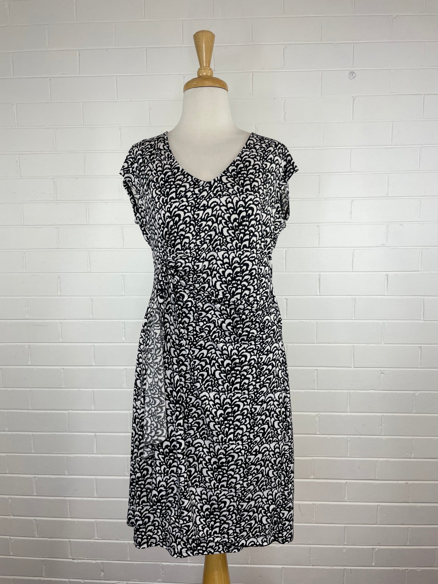 Leona Edmiston | dress | size 14 | knee length