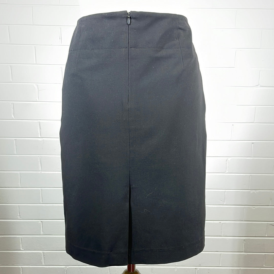 Basque | skirt | size 10 | knee length