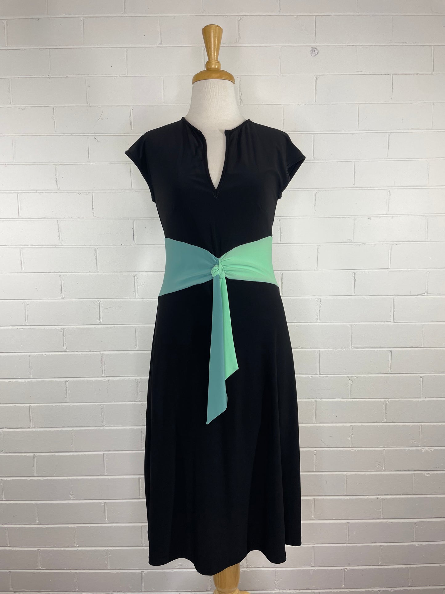 Leona Edmiston | dress | size 10