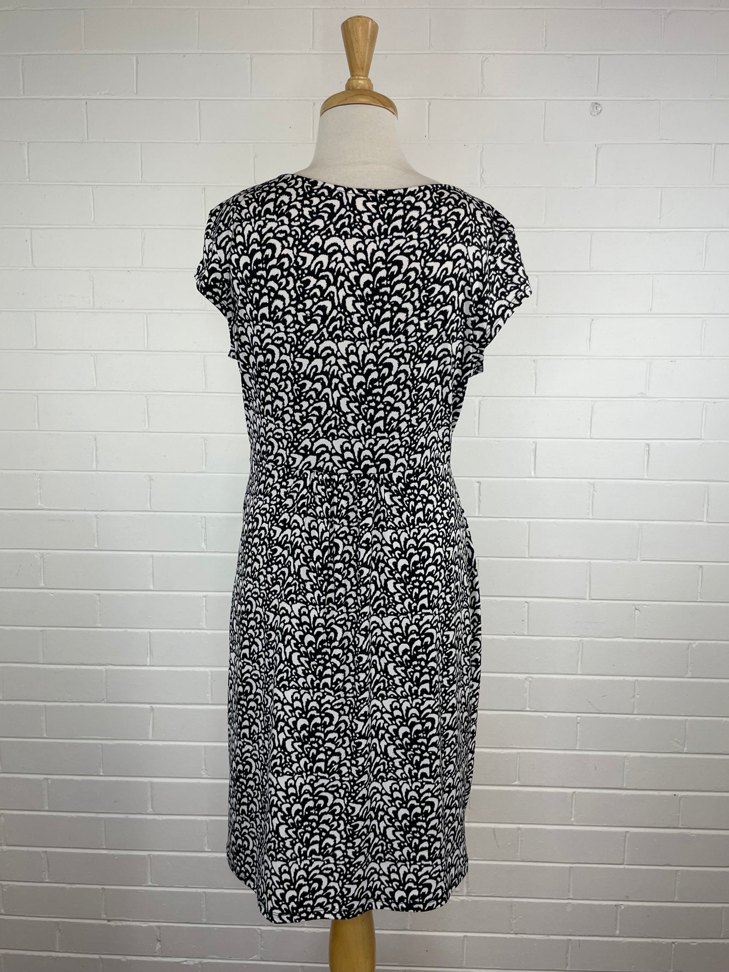 Leona Edmiston | dress | size 14 | knee length