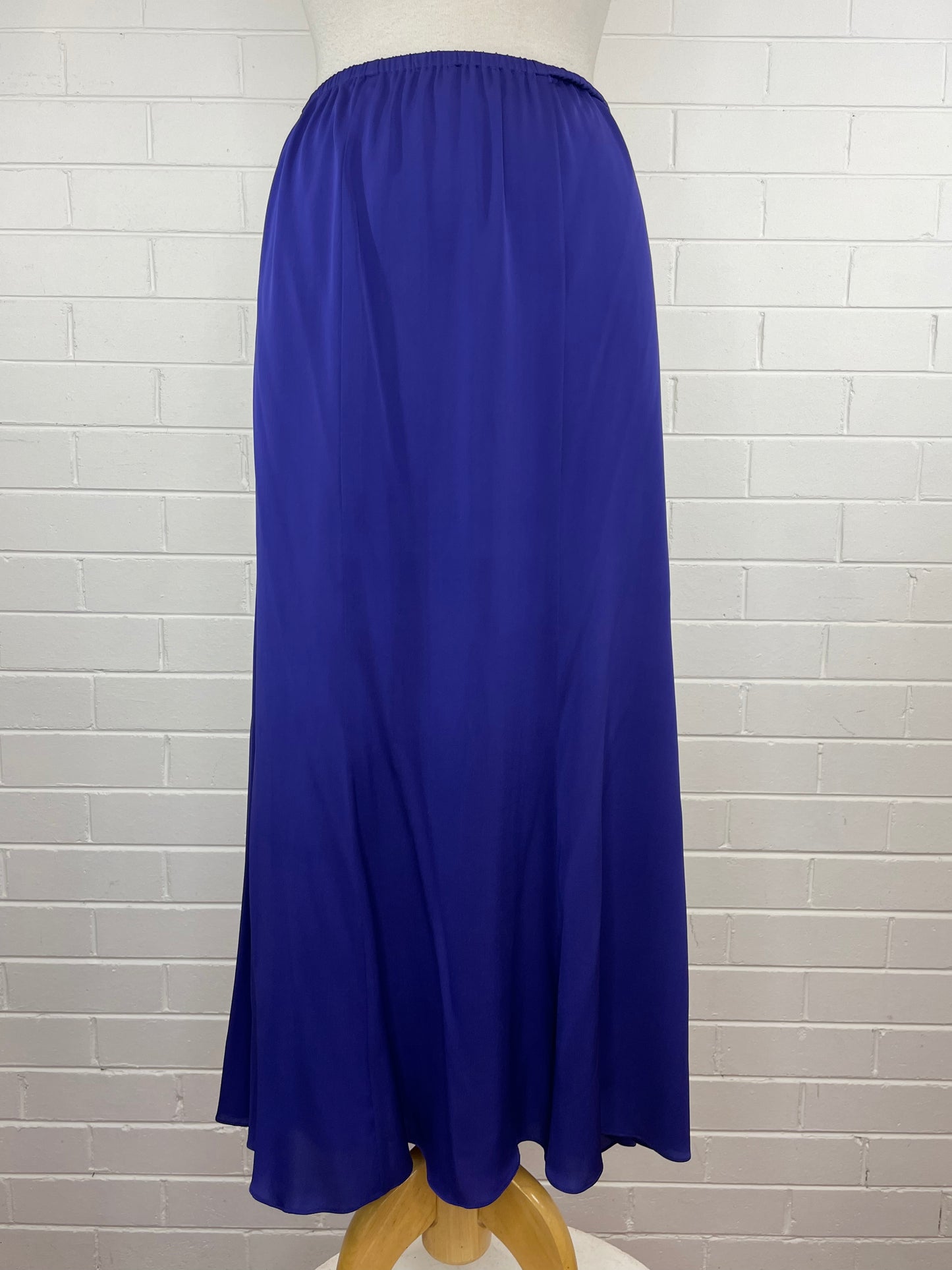 Carl Kapp | dress | size 10 | midi length | 100% silk