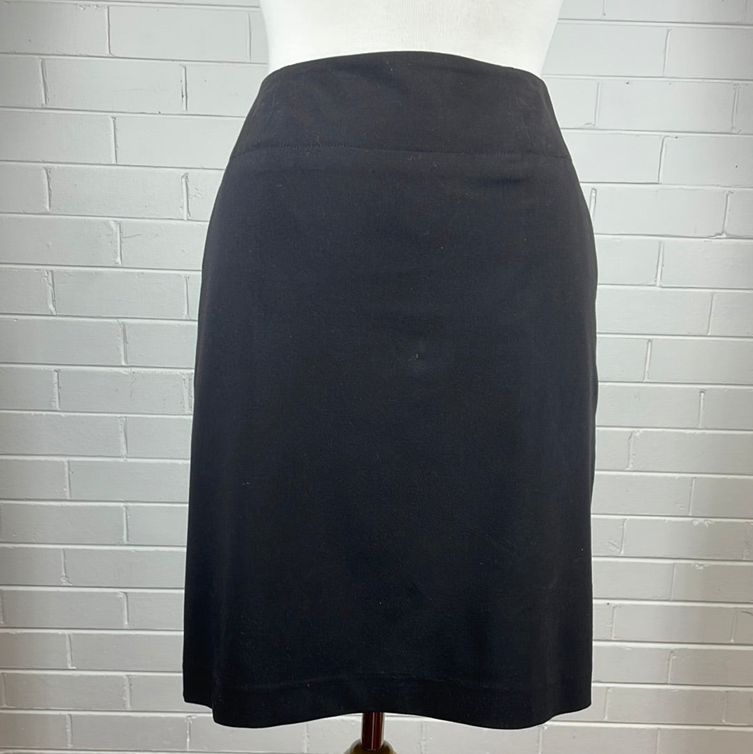 Basque | skirt | size 10 | knee length