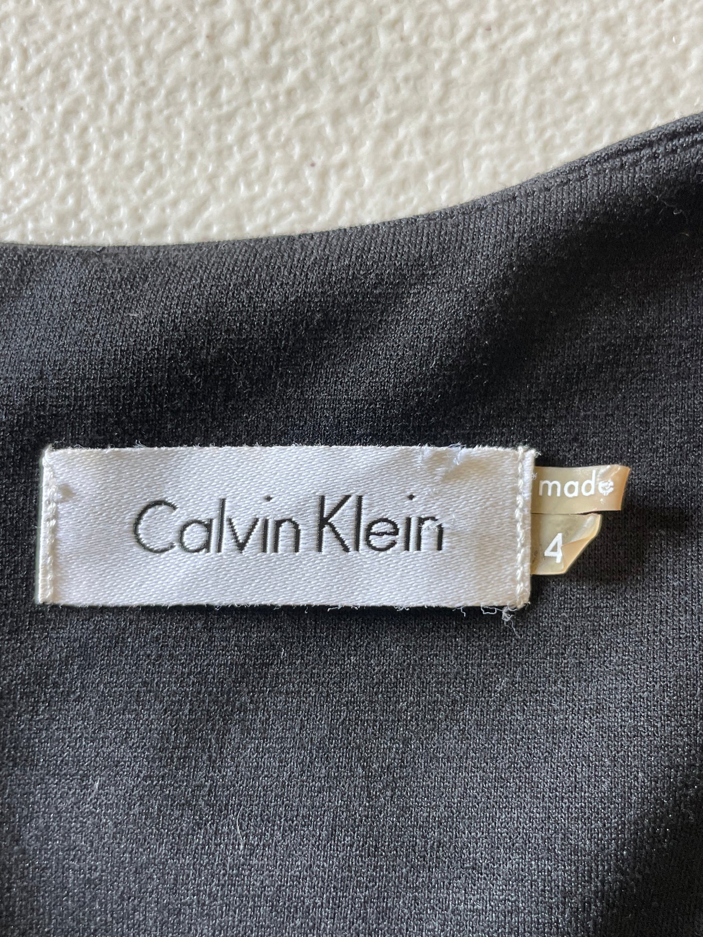 Calvin Klein | US | dress | size 8 | knee