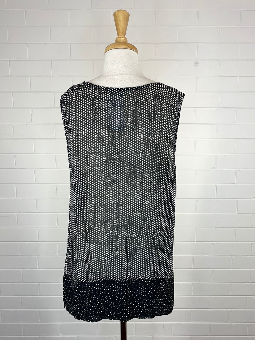 Blue Illusion | top | size 18 | sleeveless