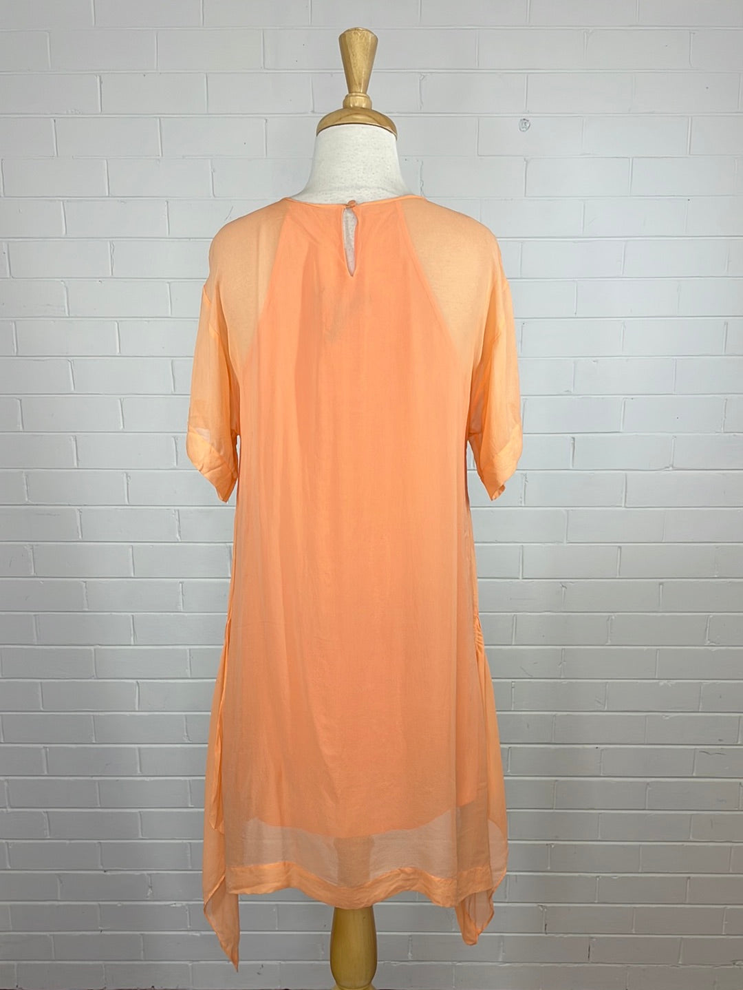 BCBG Max Azria | Los Angeles | dress | size 8 | knee length | 100% silk