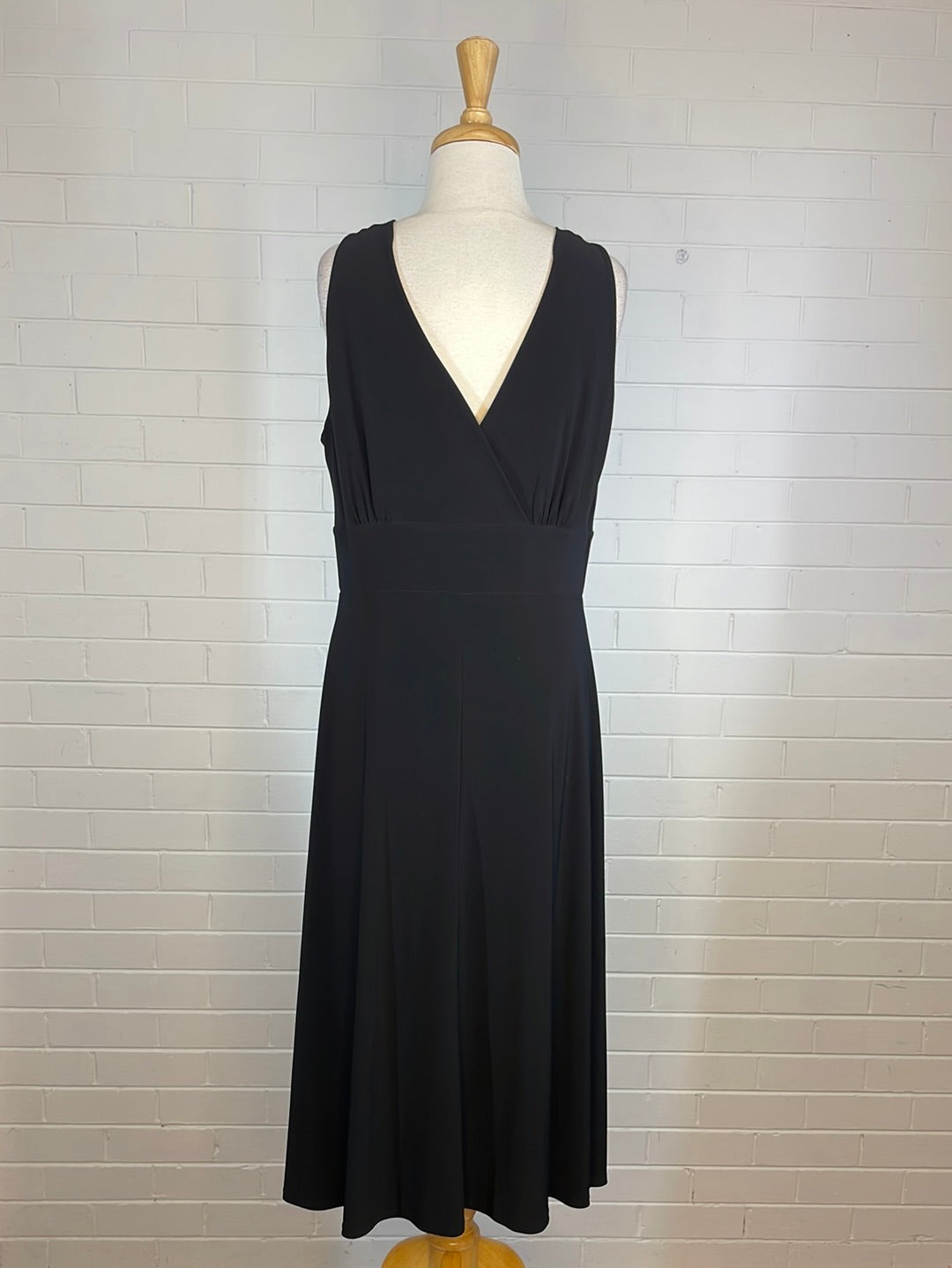 Simona  | dress | size 14 | Mid length