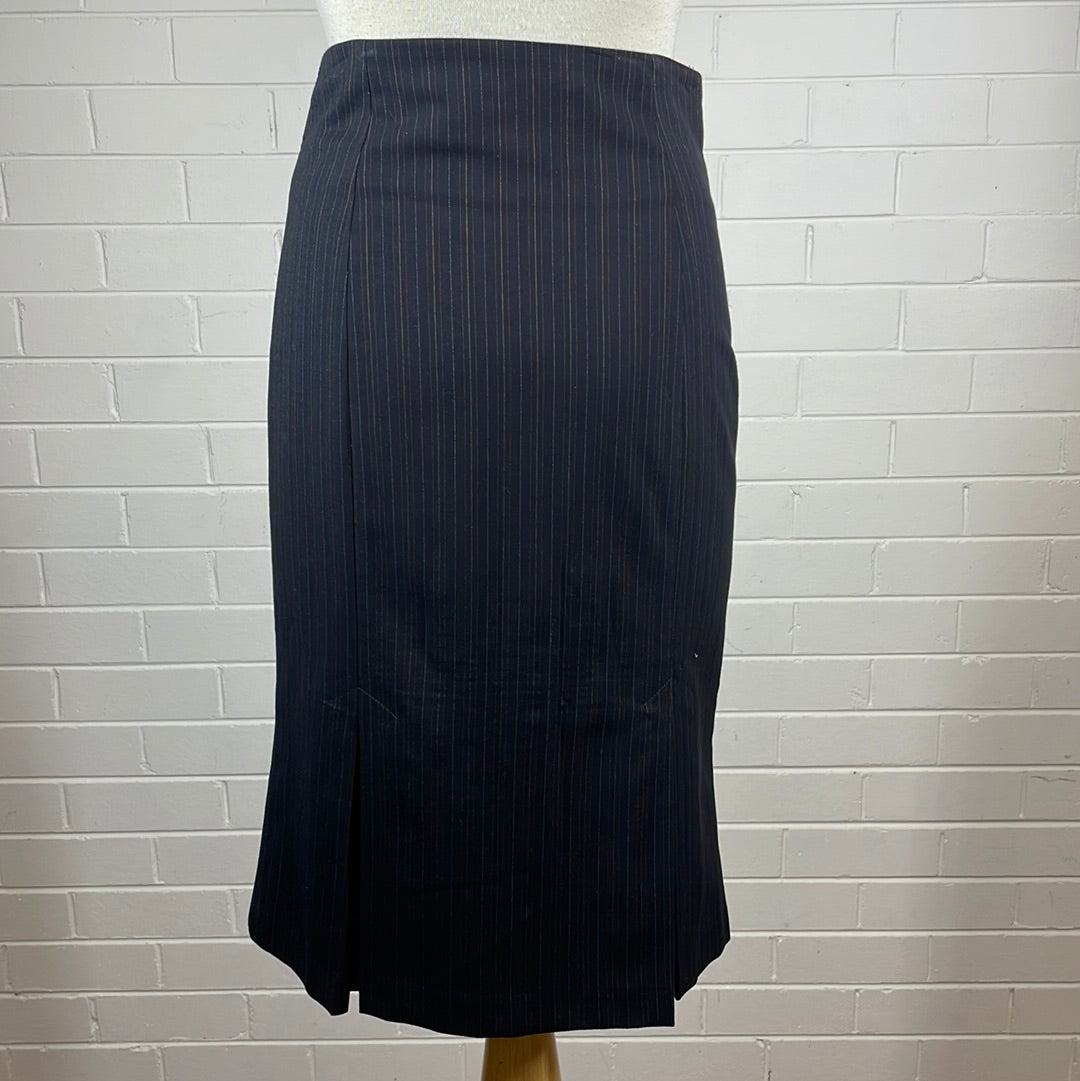 Black pleated skirt portmans hotsell