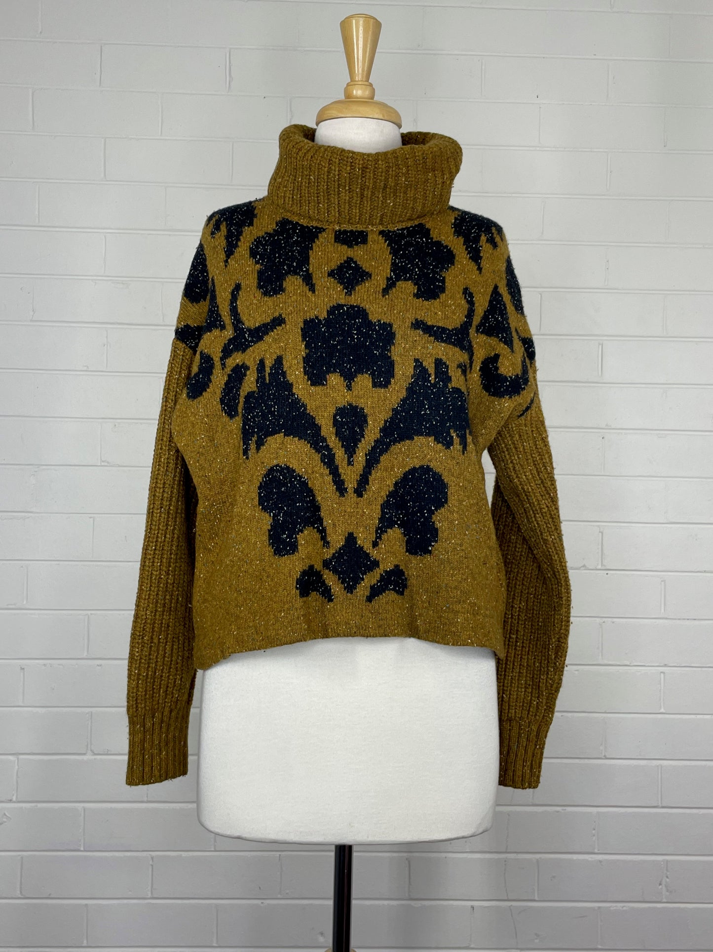 Gorman | sweater | size 12 | turtleneck